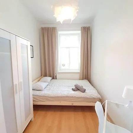 Pokoje 10 Minut Do Monciaka Apartment